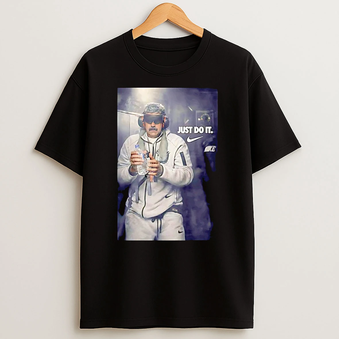 Viral Maduro Captured Picture Nike Just Do It T Shirt