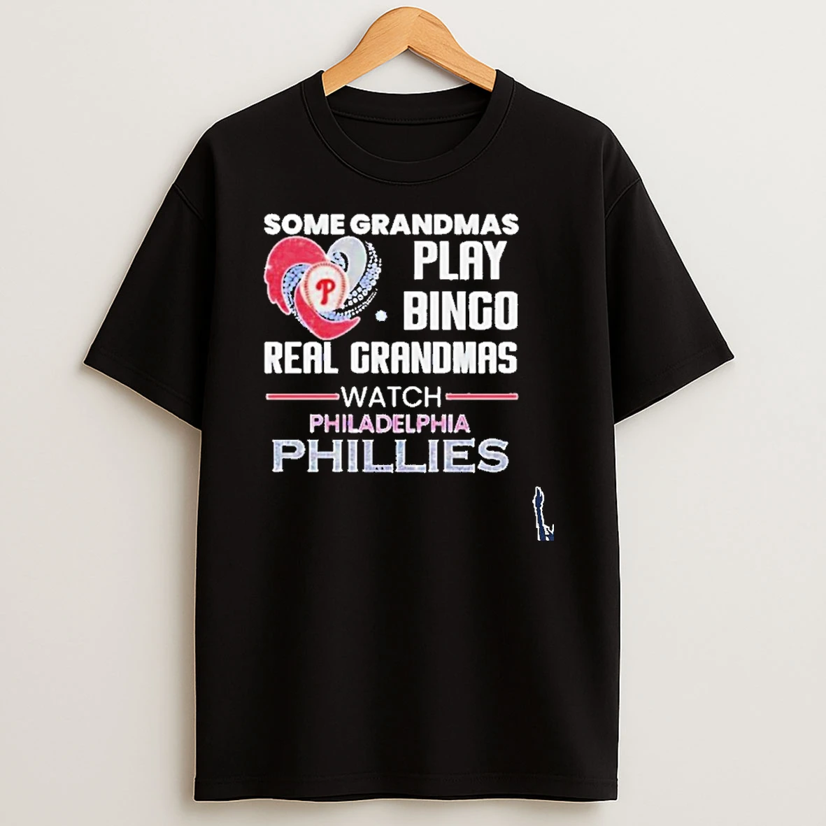 Philadelphia Phillies Some Grandmas Play Bingo Real Grandmas Watch Diamond Heart Shape T Shirt