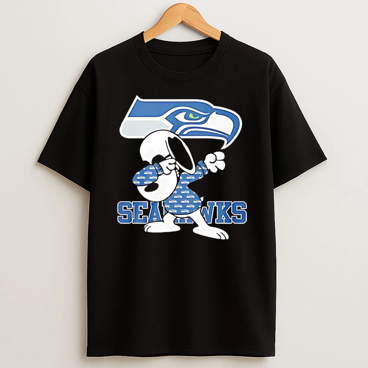 Seattle Seahawks Snoopy Peanuts Vintage Style T Shirt