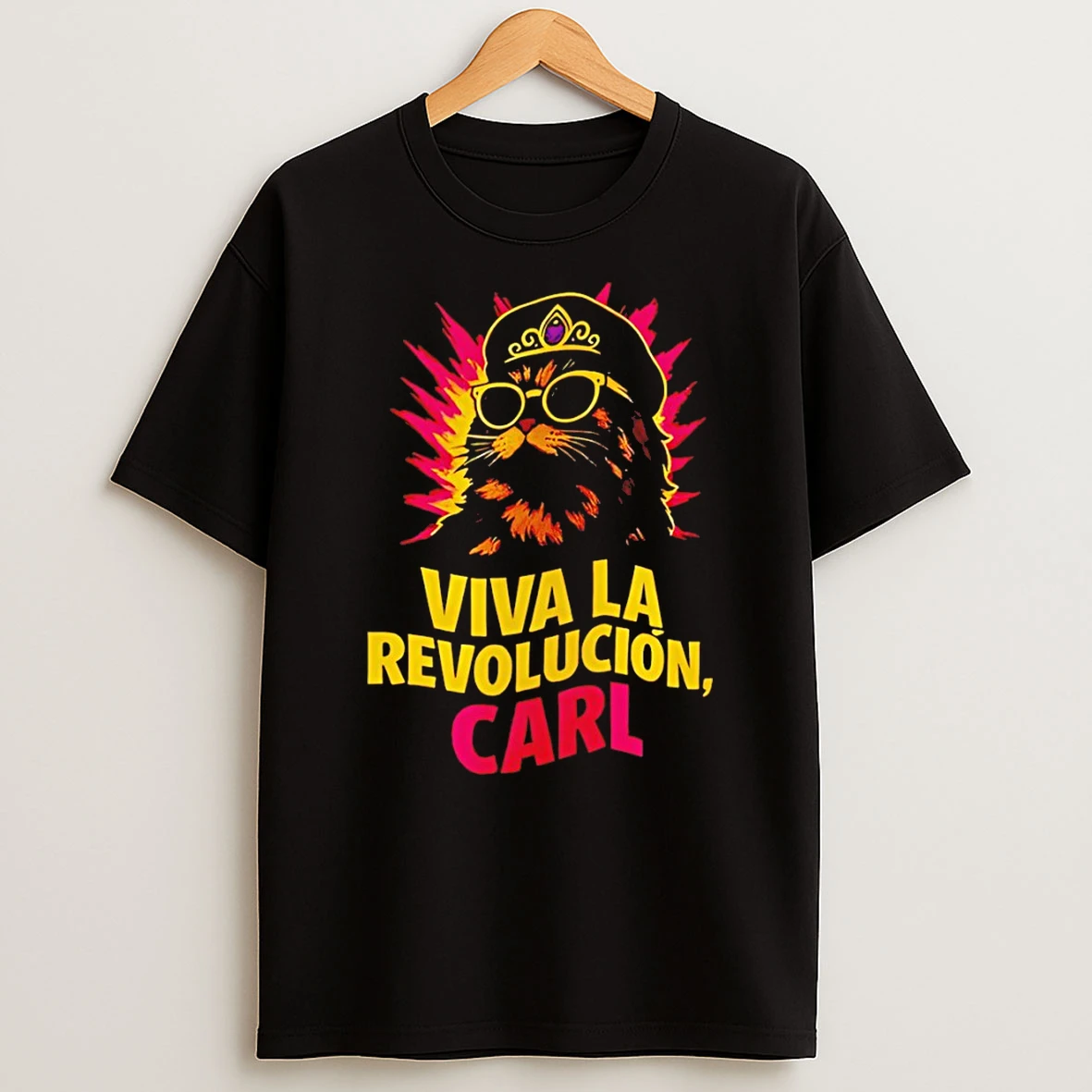 Viva La Revolucion Carl Dungeon Crawler Carl T Shirt