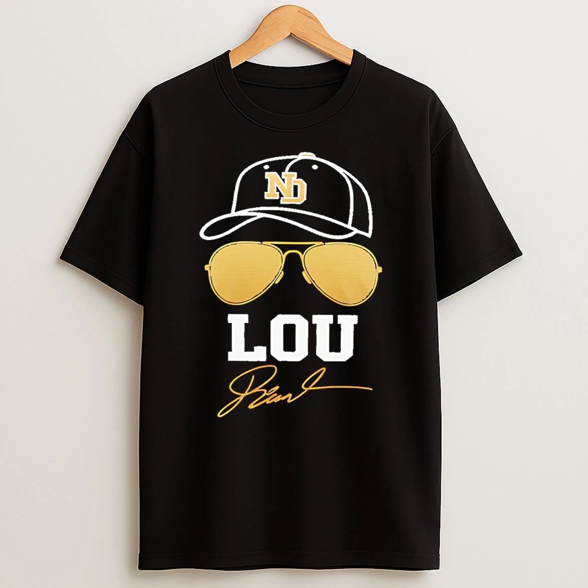 Coach Lou Holtz Notre Dame Fighting Irish Lou Hat Signature T Shirt