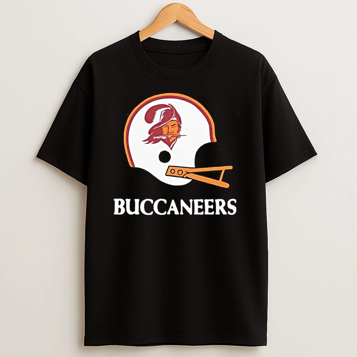 Tampa Bay Buccaneers Big Helmet T Shirt