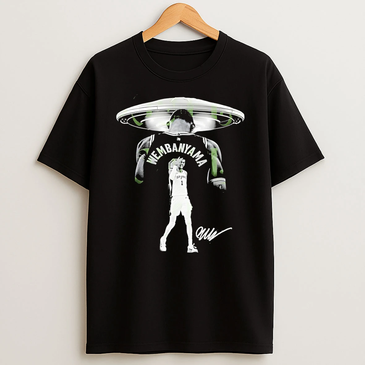 Classic Victor Wembanyama Ufo San Antonio Spurs Basketball Nba 2026 Signature T Shirt