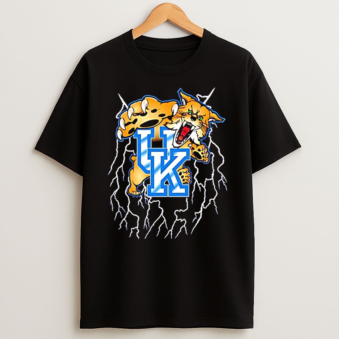 Uk Wildcat Ncaa Roaring Lightning Claws T Shirt