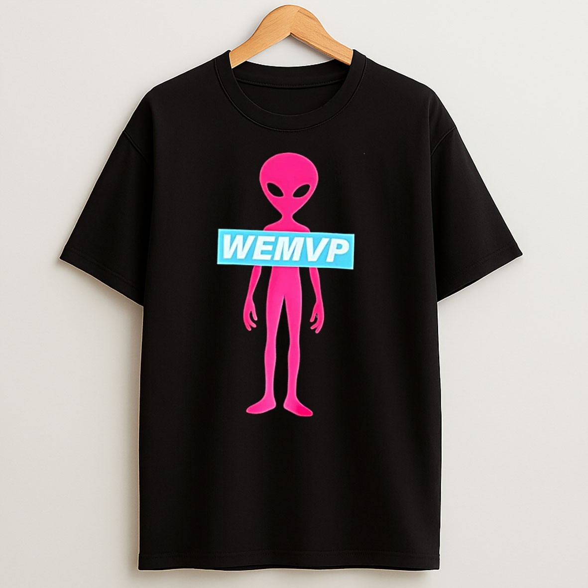Original Wemvp Pink Alien Black T Shirt