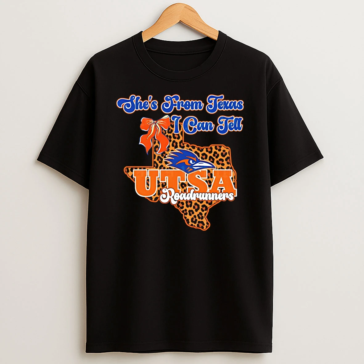 Utsa Roadrunners Bow Shes From Texas I Can Tell Texas Map 2026 Tshirt Hoodie