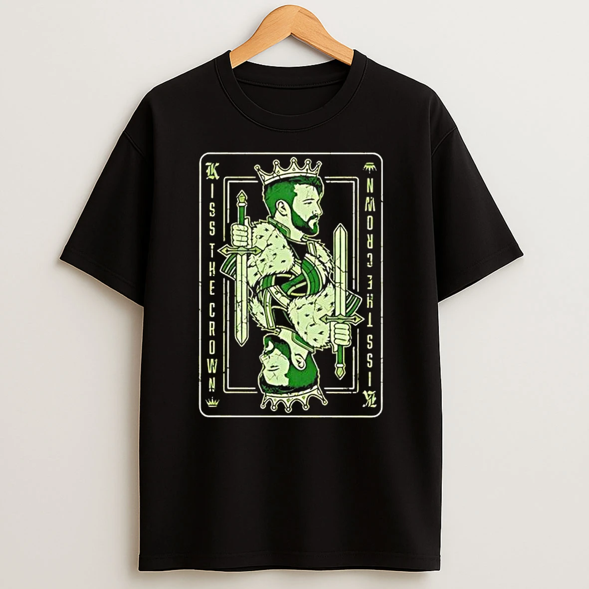Officials Nicki Minaj Kiss The Crown Playing Card Women Premium T Shirt Sweatshirt Hoodie