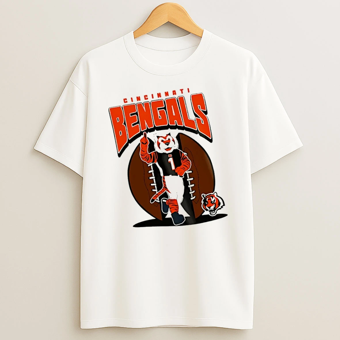 Officials Cincinnati Bengals Nfl 2026 Mascot Mania T Shirt Sweatshirt