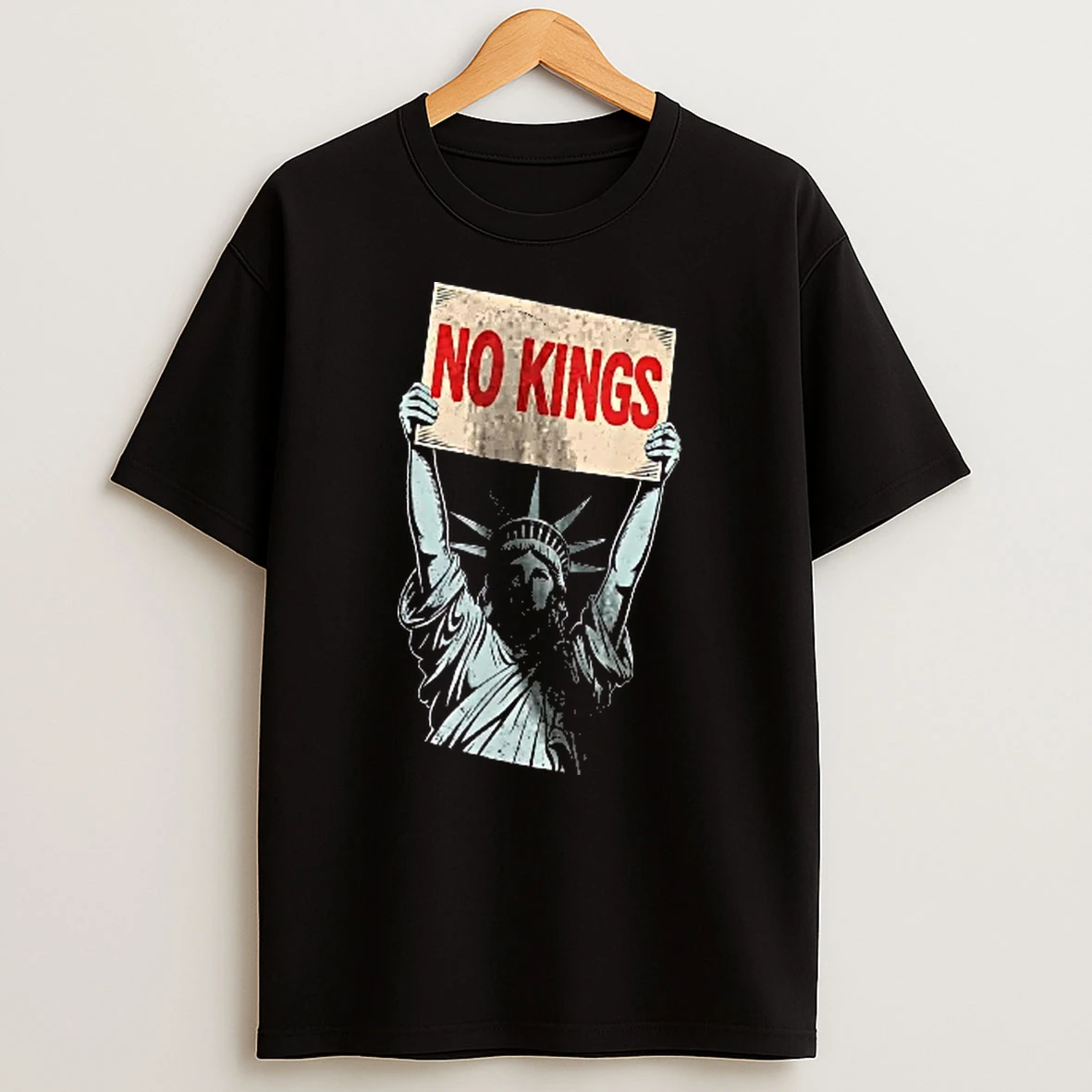 Officials No Kings Statue Of Liberty Holding Sign Distressed Men T Shirt Sweatshirt
