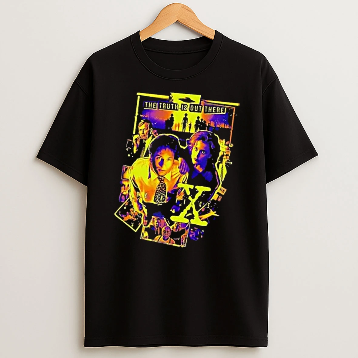 Officials The X Files Truth Is Out There Mulder Scully Ufo Alien Neon Collage Mens T Shirt Sweatshirt