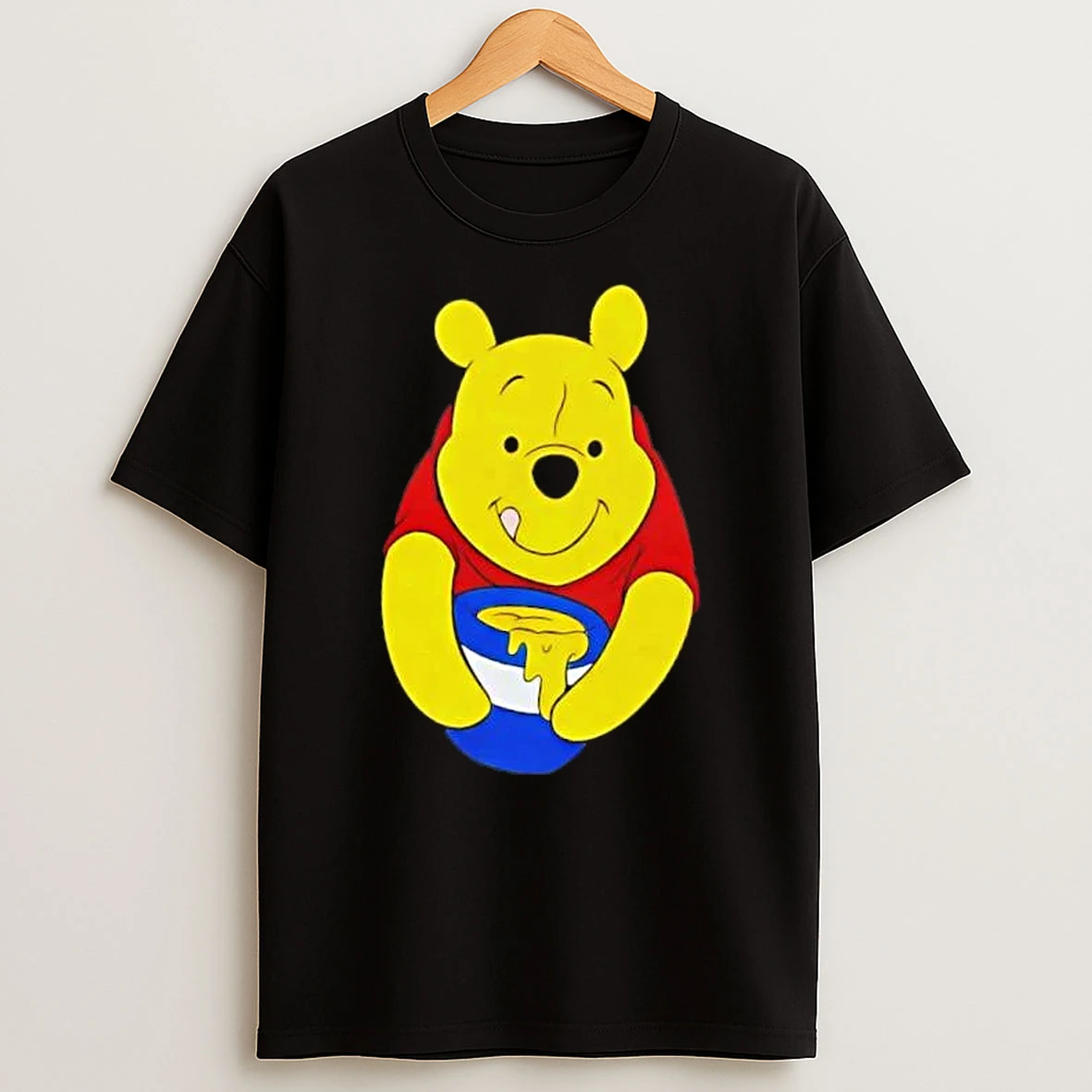 Officials Winnie The Pooh Eating Honey Pot Character Disney Premium T Shirt Sweatshirt Hoodie